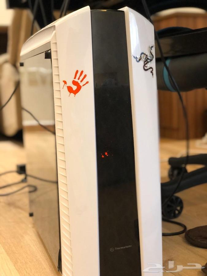 Pc قيمنق مع كل اغراضه حدي فيه 4500