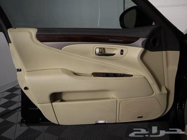 2016 لكزس LS460 لارج فقط 149 الف ريال