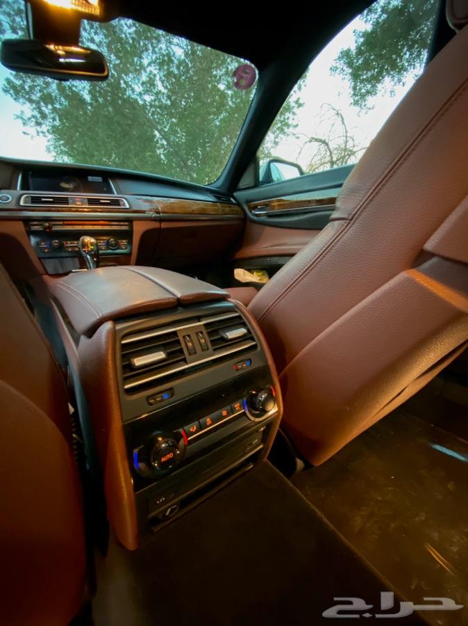 للبيع BMW 730 2015 مواصفات خاصه