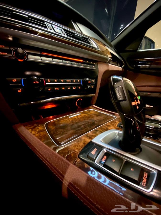 للبيع BMW 730 2015 مواصفات خاصه