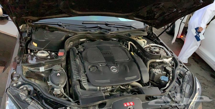 Mercedes E300AMGKIT نظيف على الشرط