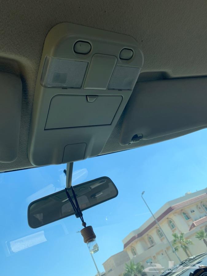 نيسان ربع