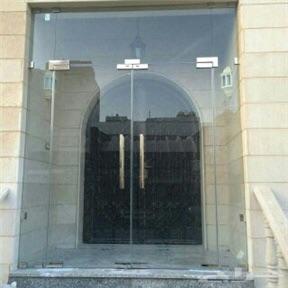 تركيب زجاج سكريت وصيانه الأبواب الزجاج