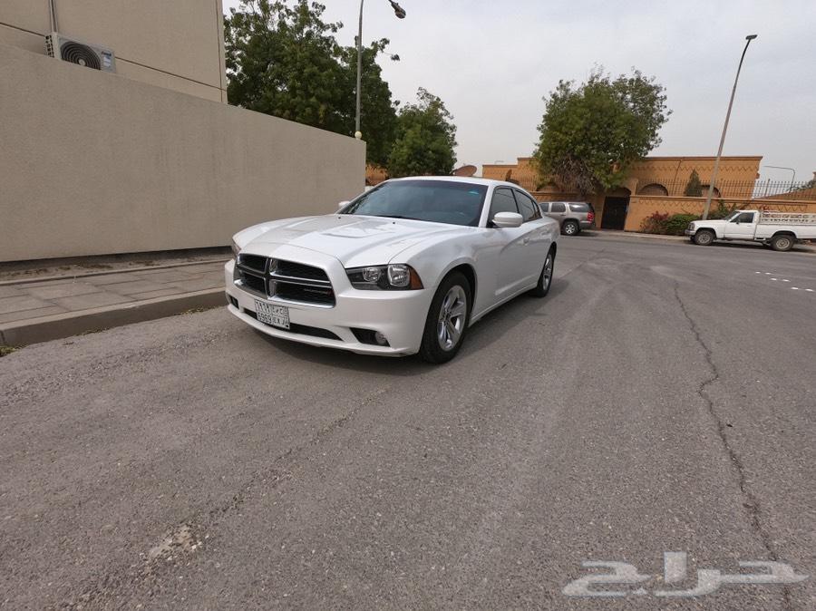 Dodge Charger SXT V6 2014
