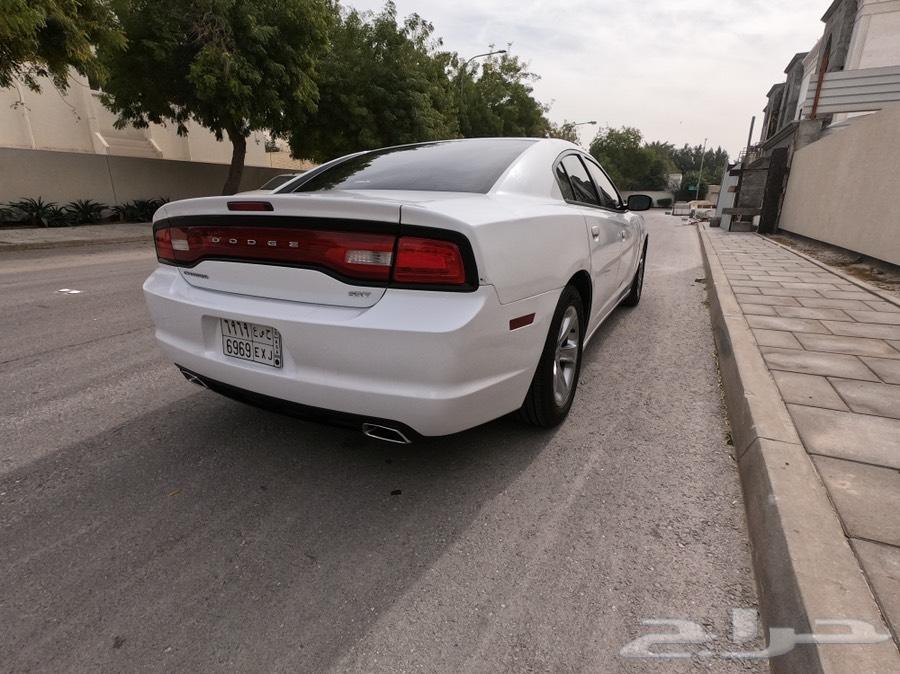 Dodge Charger SXT V6 2014