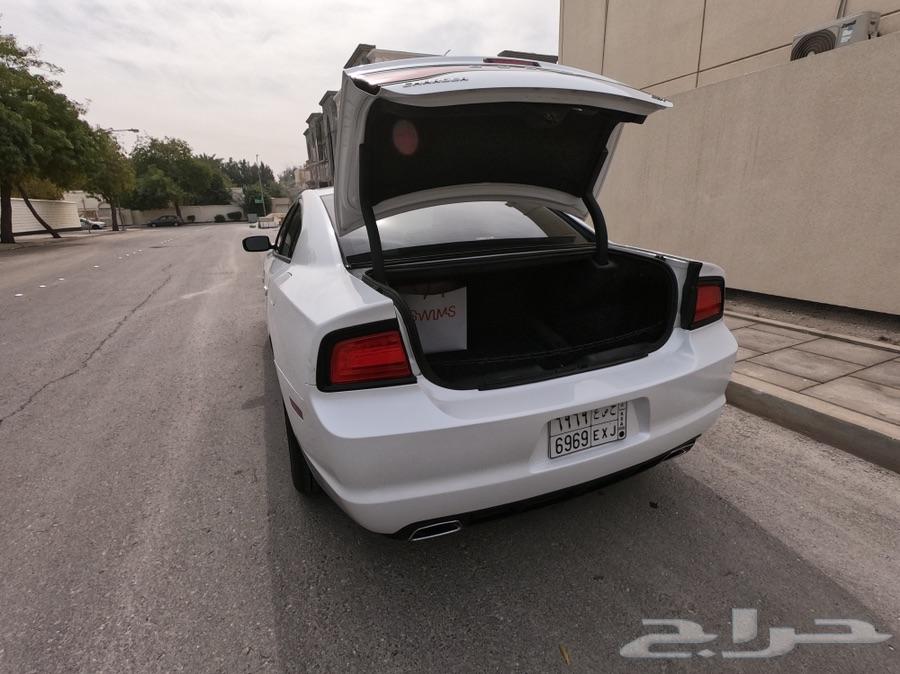 Dodge Charger SXT V6 2014