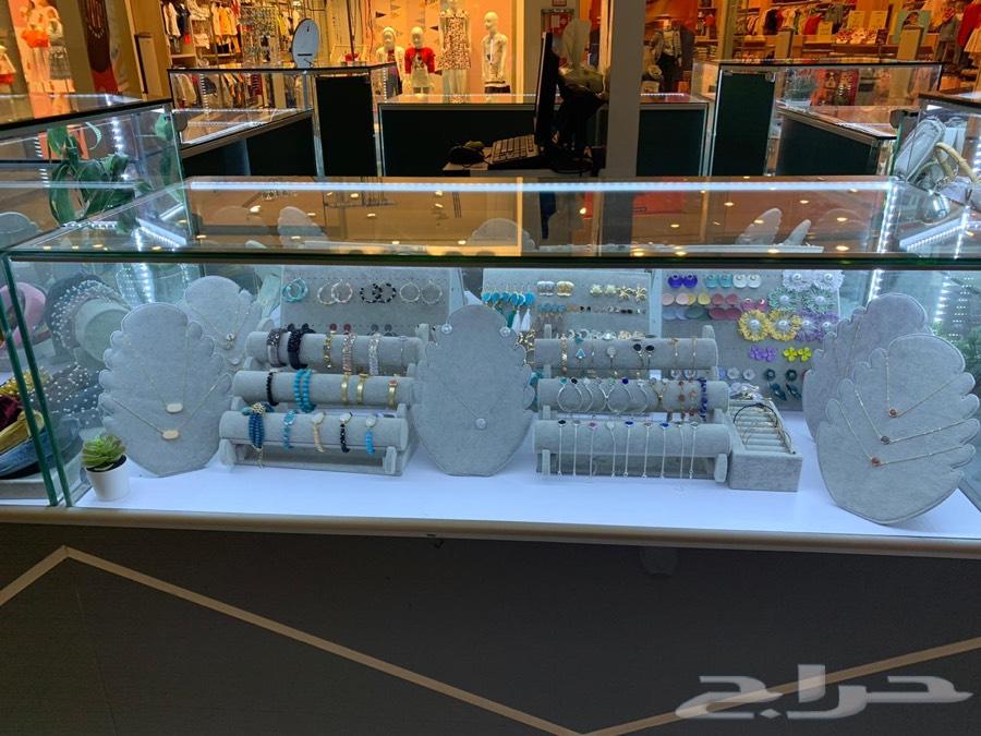 فرصة استثمارية .. للتقبيل بالظهران مول
