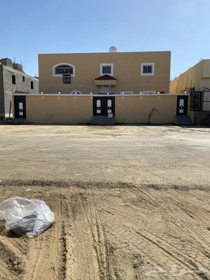 للبيع دور مستقل مع ملحق علي مساحه 400متر