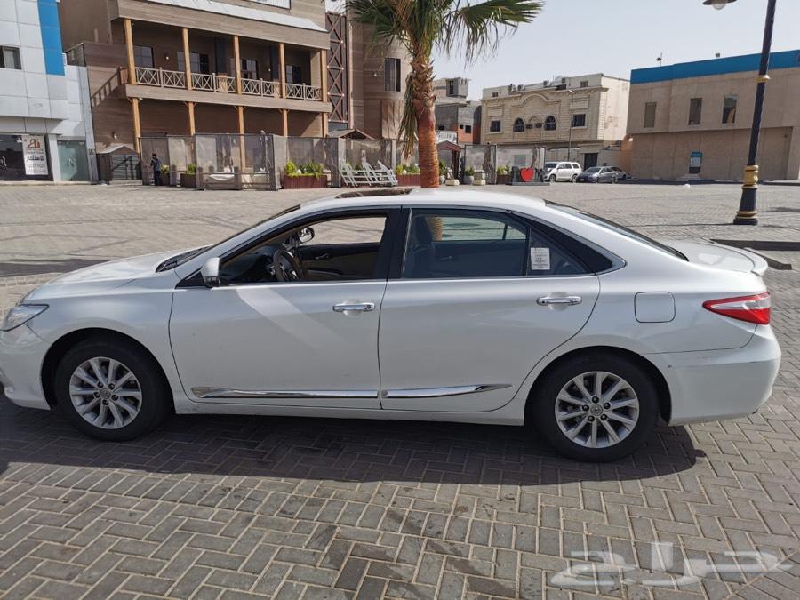 سياره كامري للبيع