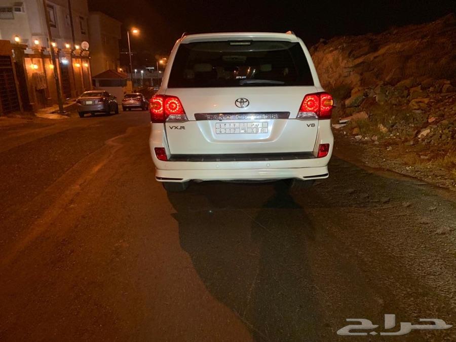 للبيع جيب لاندكلوزر -VXR غايه للمستخدم .
